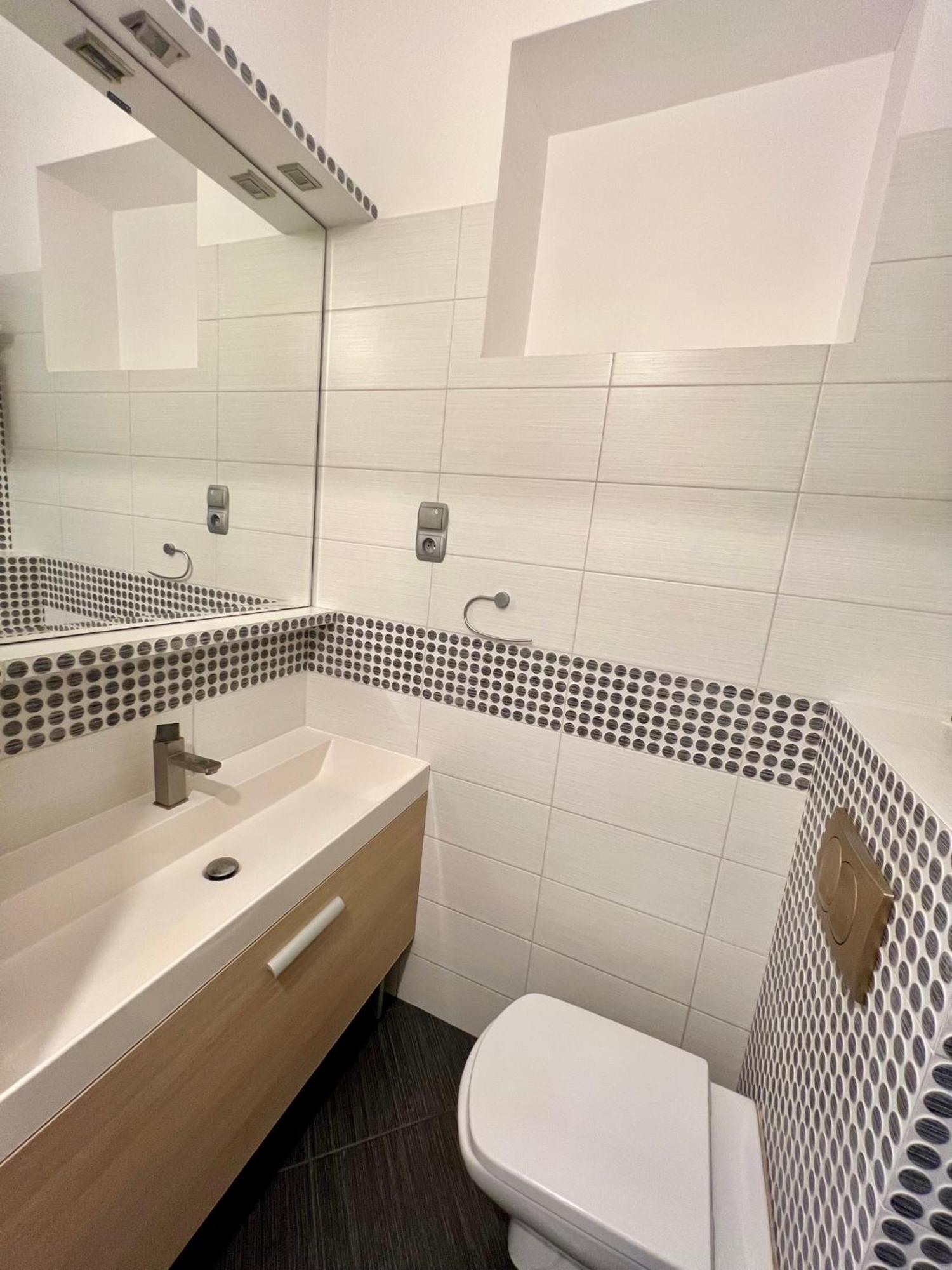 Sienna Apartment Варшава Екстериор снимка